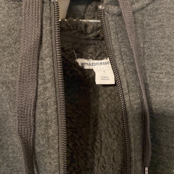 Men’s Amazon essentials sweatshirt jacket hoodie Sherpa lined gray large New - Picture 8 of 9